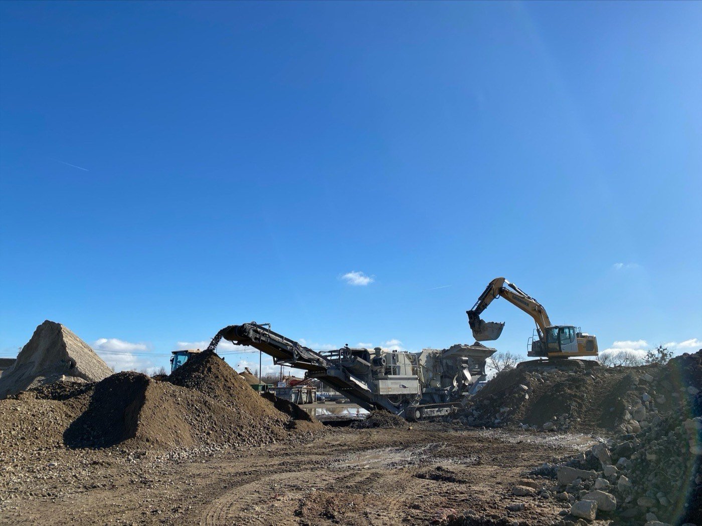 Vue panoramique de la plateforme de recyclage Cortambert à Davayé