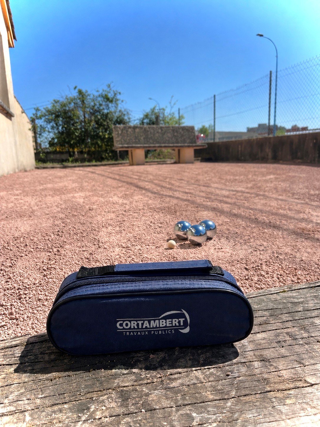 Particuliers — terrain de pétanque, Cortambert TP
